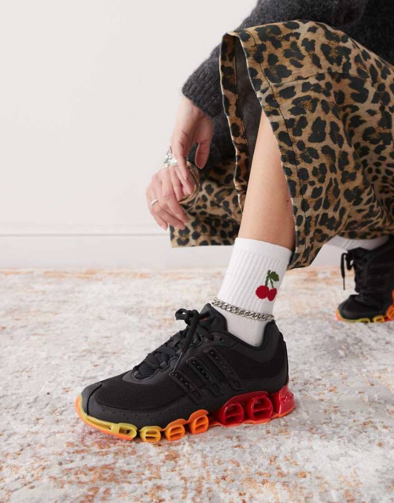 adidas Originals - Megaride - Sneaker in Schwarz und Rot von adidas Originals