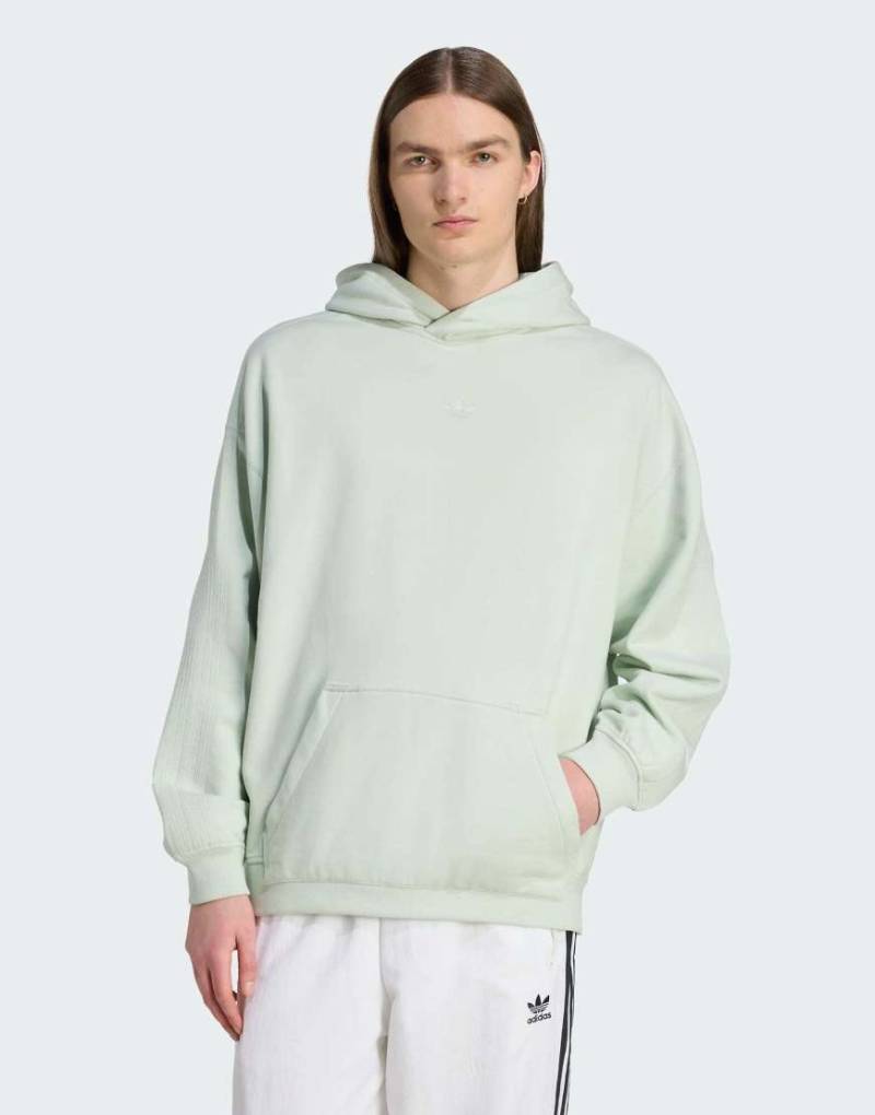 adidas Originals - Premium Essentials - Kapuzenpullover in Grün von adidas Originals