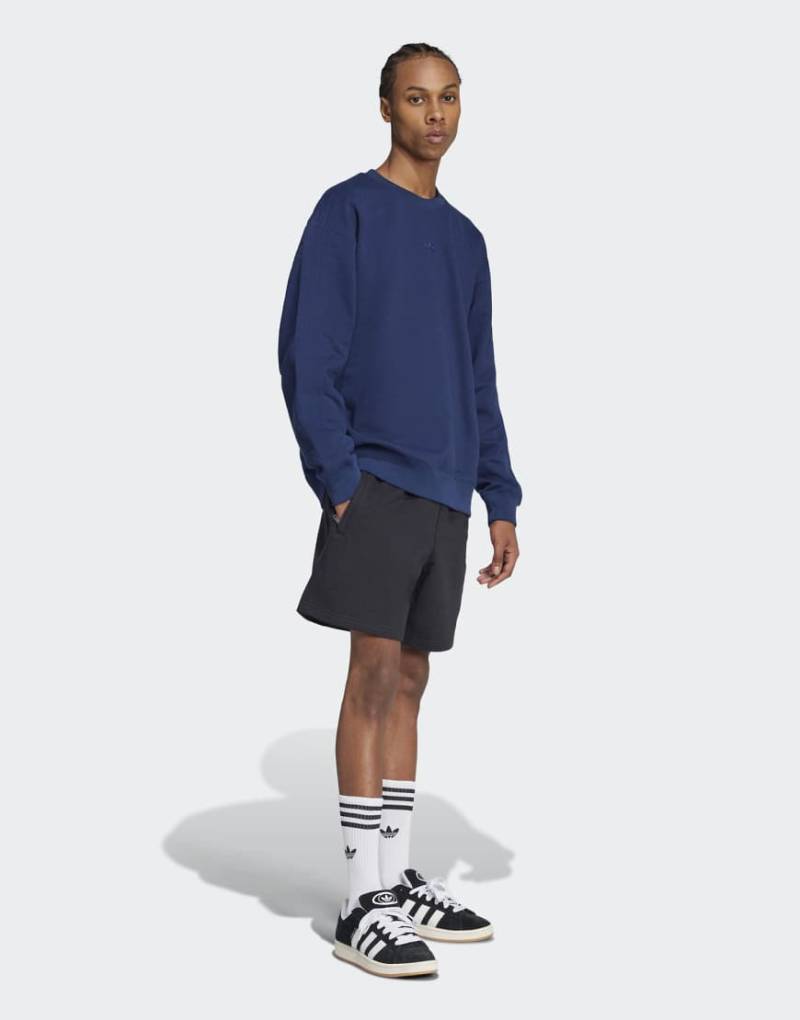adidas Originals - Premium Essentials - Shorts in Schwarz von adidas Originals