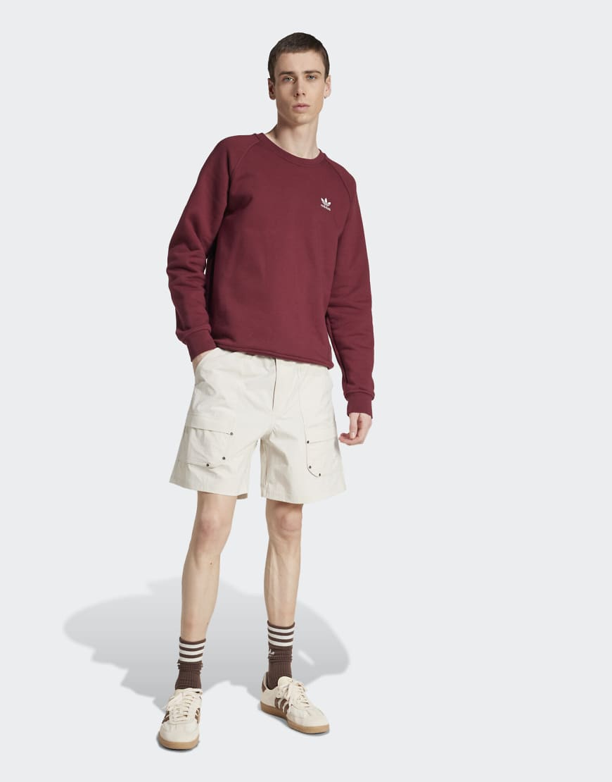 adidas Originals - Premium Essentials - Utility-Cargoshorts in Alumina-Neutral adidas Originals - Premium Essentials - Utility-Cargoshorts in Alumina-Neutral von adidas Originals