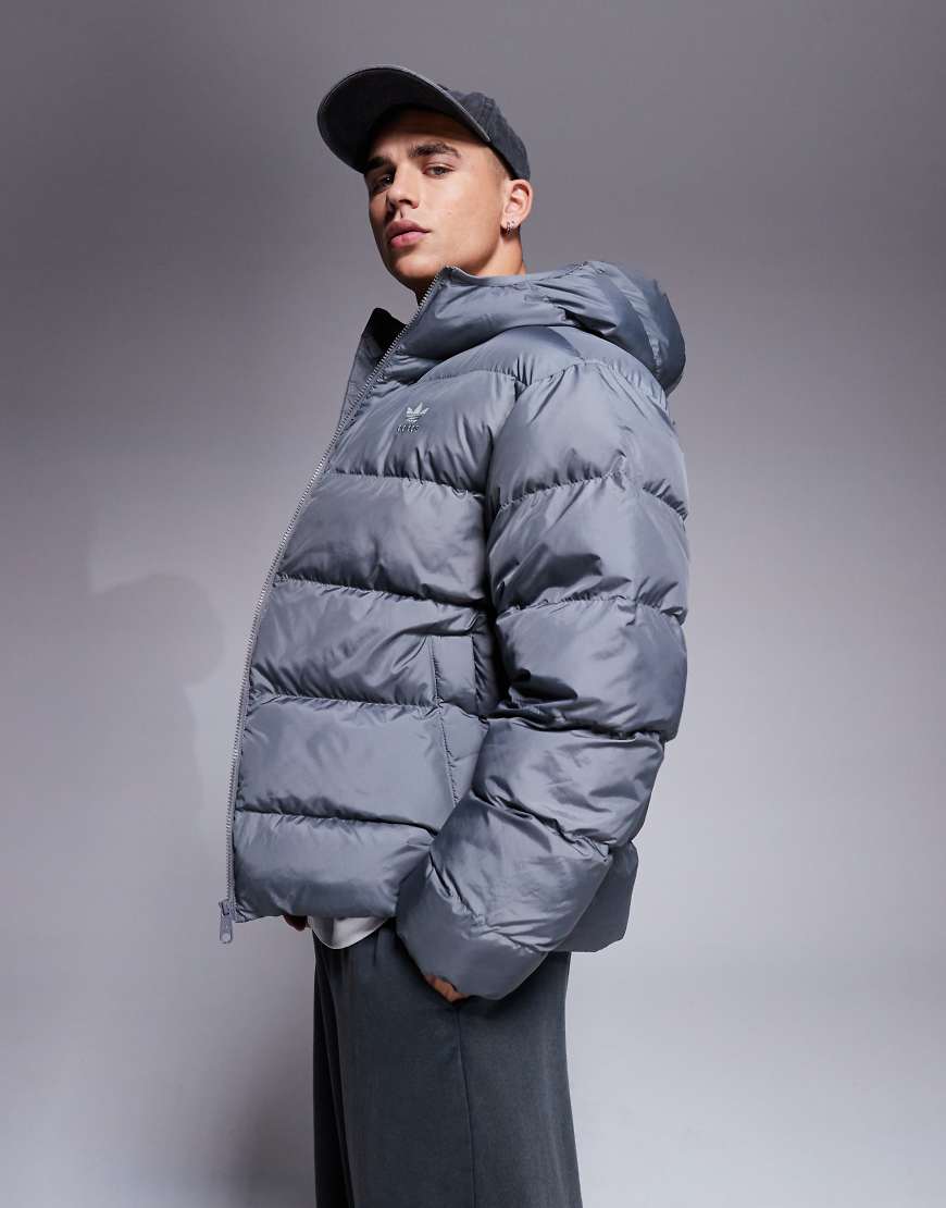 adidas Originals - Puffermantel in Grau von adidas Originals