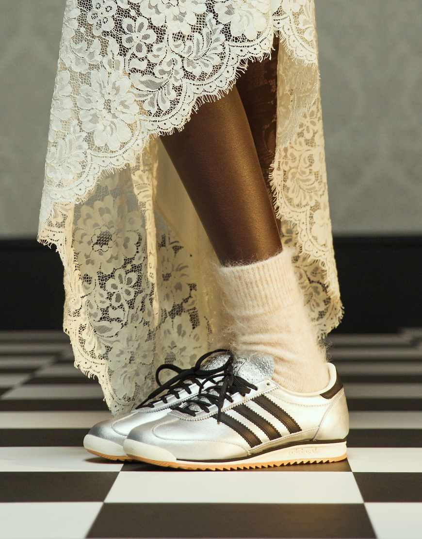 adidas Originals - SL 72 OG - Sneaker in Metallic-Silber von adidas Originals