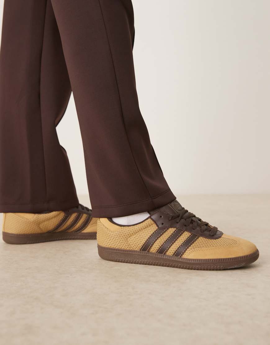 adidas Originals - Samba OG - Schuhe in Beige in Goldbeige/Dunkelbraun/Gu-Neutral von adidas Originals