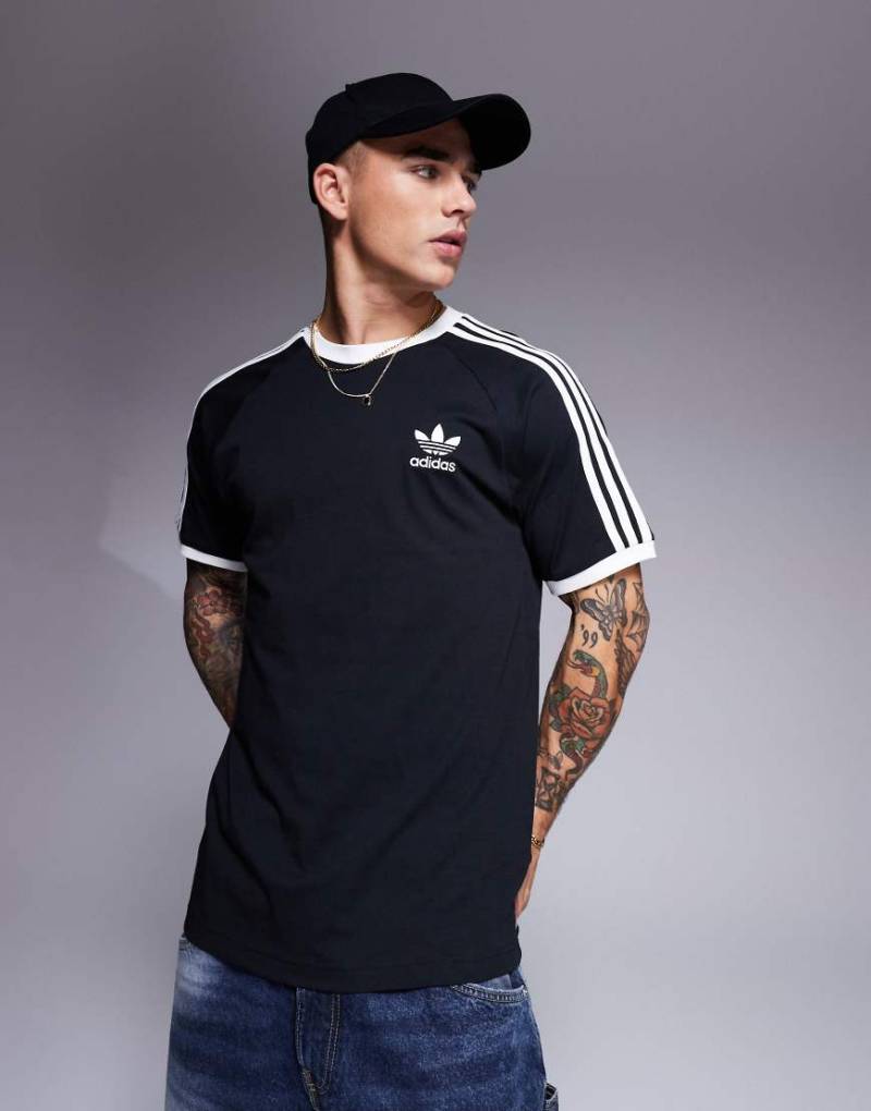 Adidas Originals - Schwarzes T-Shirt mit Ringerrücken und 3 Streifen von adidas Originals