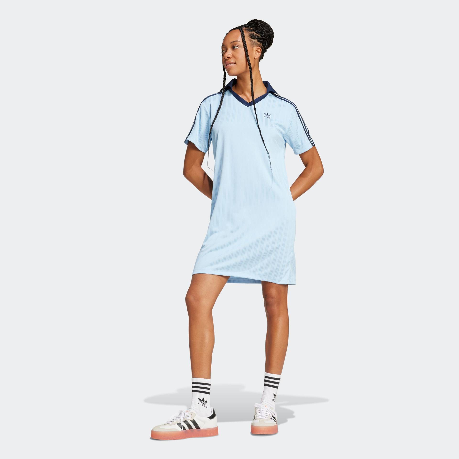 adidas Originals Shirtkleid "V-NECK SS DRESS" 1 Stk. tlg. adidas Originals Shirtkleid "V-NECK SS DRESS" 1 Stk. tlg. von adidas Originals