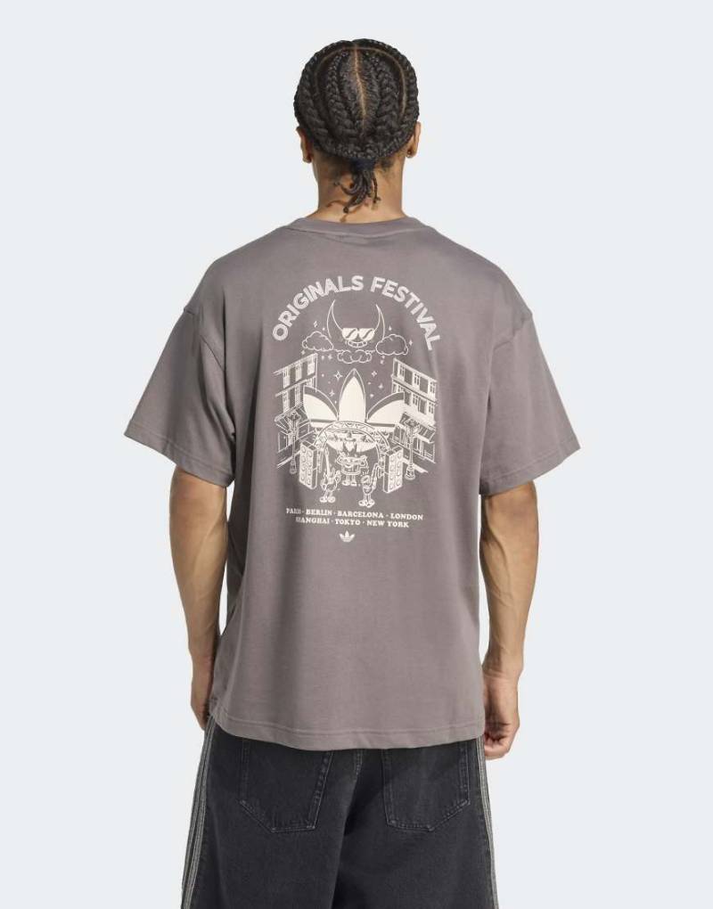 adidas Originals - Street Band - T-Shirt in Anthrazit-Grau von adidas Originals