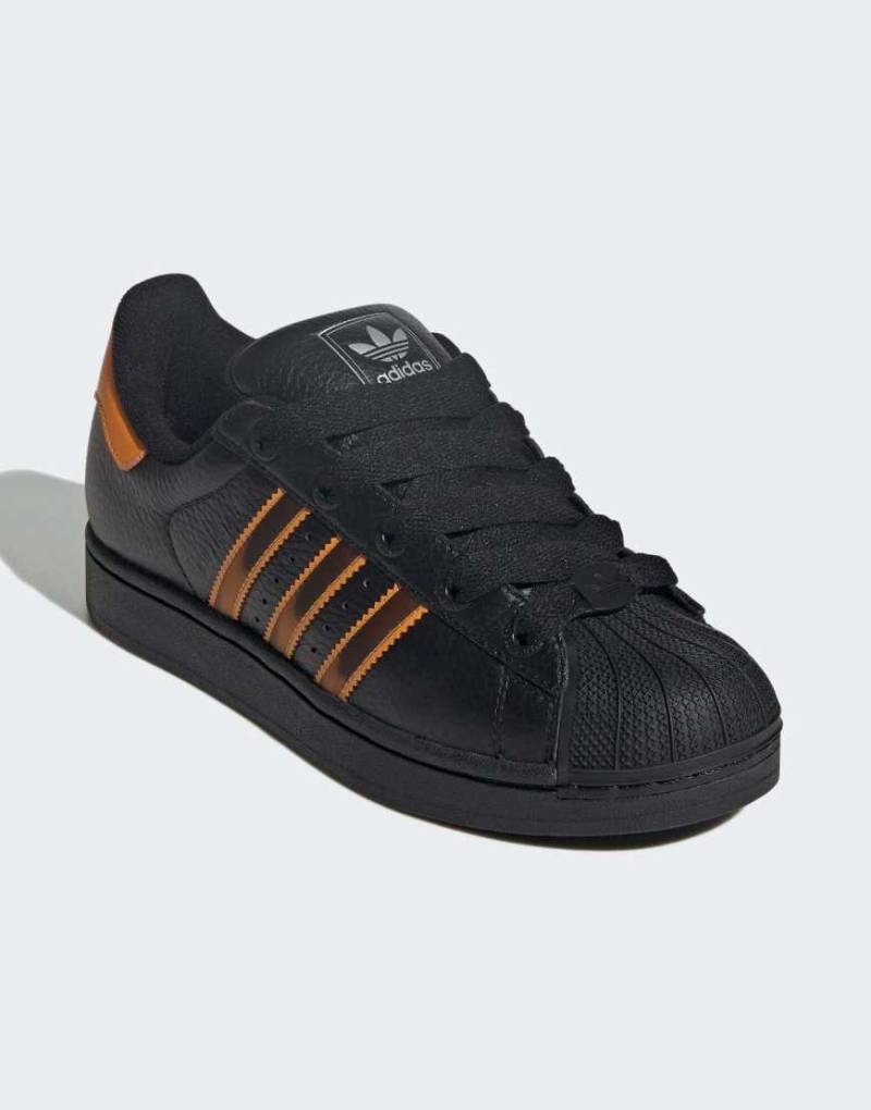 adidas Originals - Superstar ii - Schuhe in Schwarz und Orange adidas Originals - Superstar ii - Schuhe in Schwarz und Orange von adidas Originals
