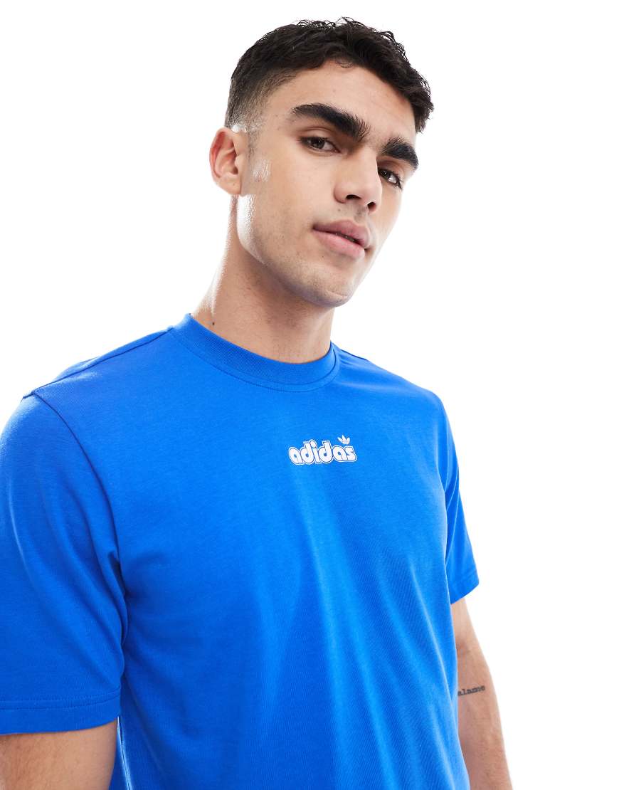 adidas Originals - T-Shirt in Blau mit Bubble-Logo von adidas Originals