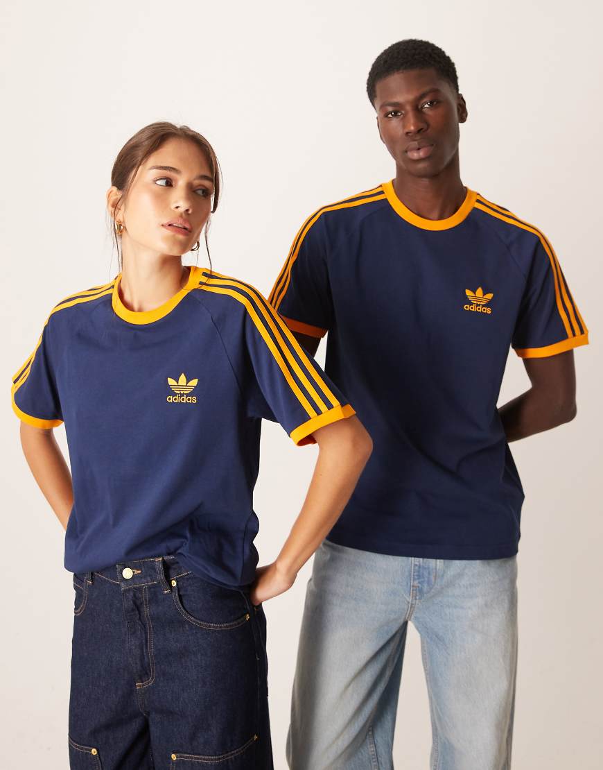 adidas Originals - T-Shirt in Marineblau mit drei Streifen in Orange adidas Originals - T-Shirt in Marineblau mit drei Streifen in Orange von adidas Originals