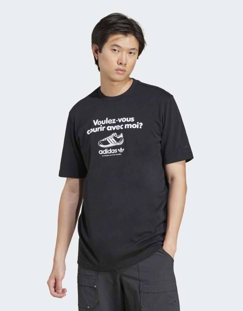 adidas Originals - T-Shirt in Schwarz mit Grafik von adidas Originals