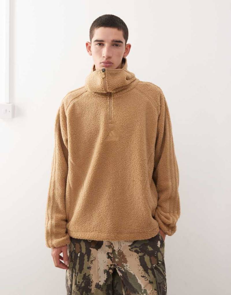 adidas Originals - Teamgeist - Kapuzenpullover aus Teddystoff in Braun mit kurzem Reißverschluss-Brown von adidas Originals