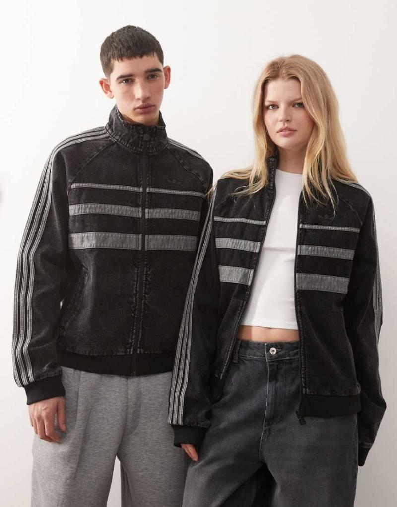 adidas Originals - The First - Jeans-Trainingsjacke in Dunkelgrün und Schwarz von adidas Originals