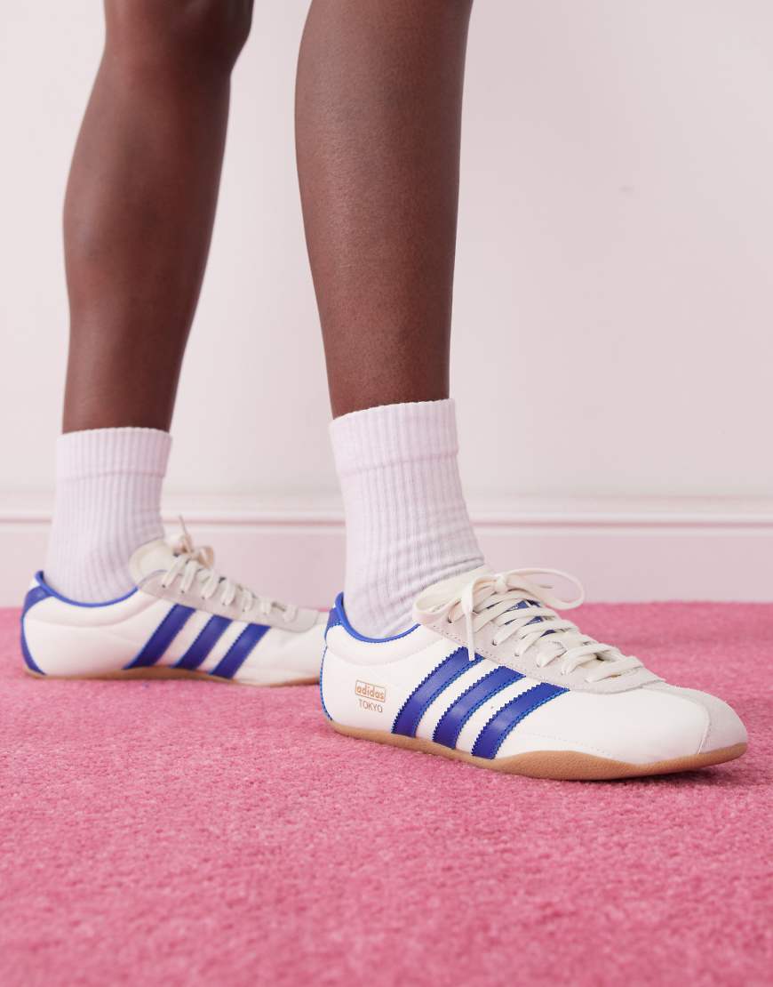 adidas Originals - Tokyo - Sneaker in Weiß und Blau adidas Originals - Tokyo - Sneaker in Weiß und Blau von adidas Originals
