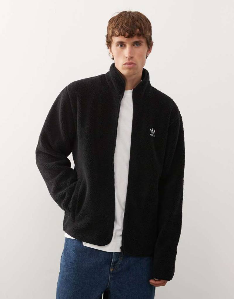 adidas Originals - Trefoil Essentials - Jacke aus Teddyfleece in Schwarz von adidas Originals