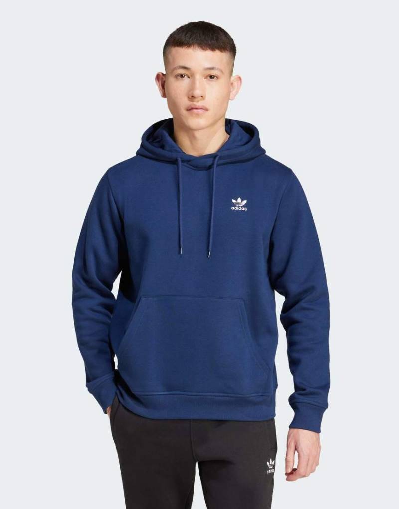 adidas Originals - Trefoil Essentials - Kapuzenpullover in Nachtindigoblau von adidas Originals