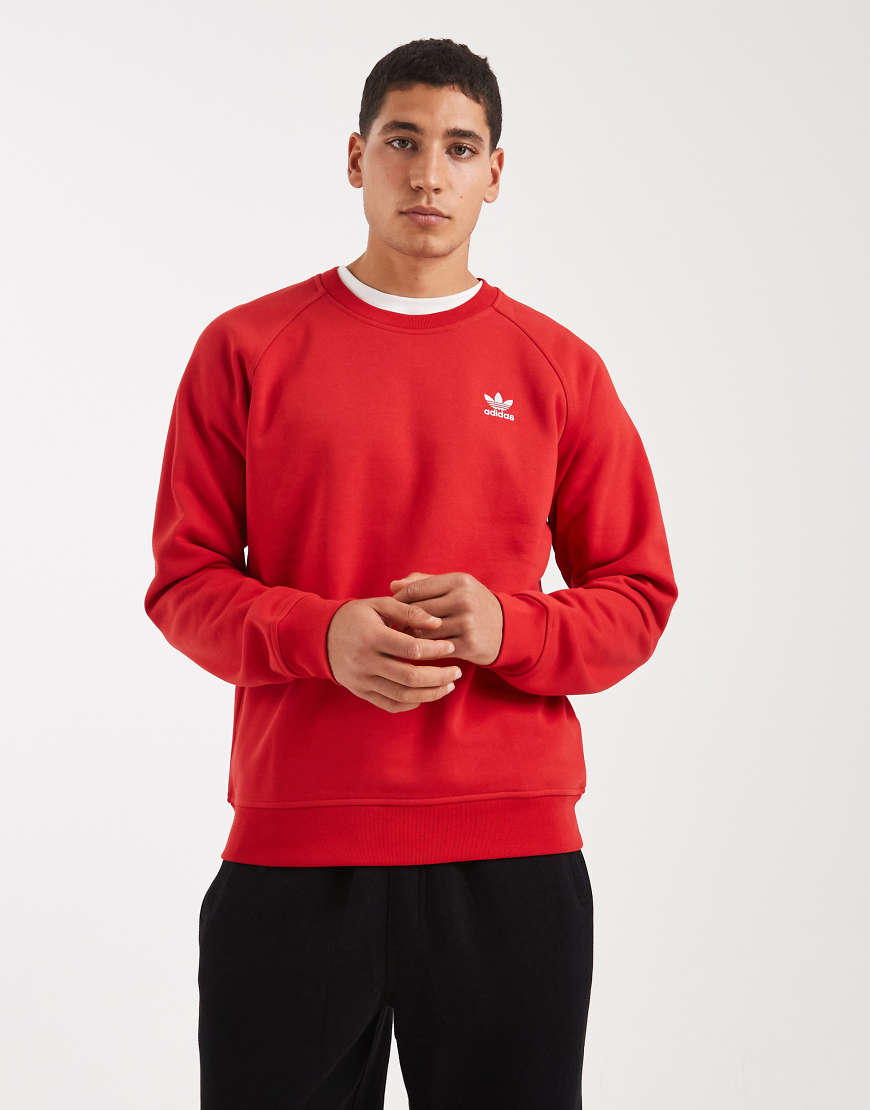 adidas Originals - Trefoil Essentials - Sweatshirt in Better Scarlet mit Rundhalsausschnitt-Rot von adidas Originals