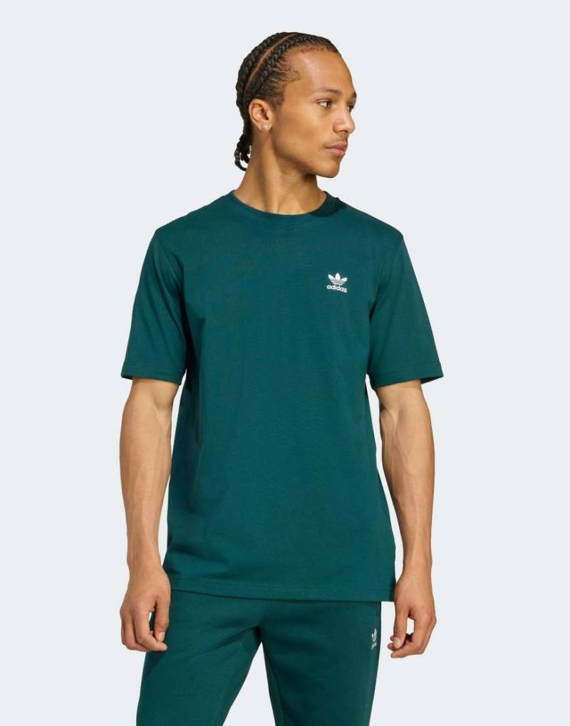 adidas Originals - Trefoil Essentials - T-Shirt in Aurora Ivy-Grün von adidas Originals