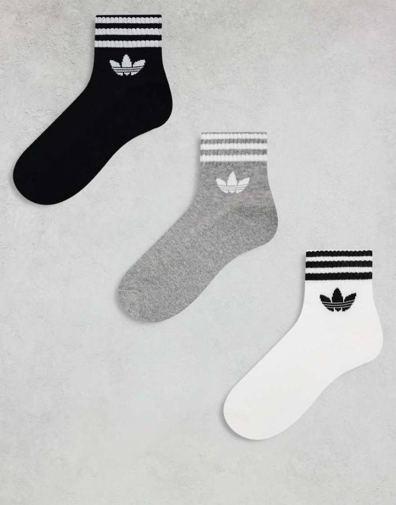 adidas Originals - adicolor Trefoil - 3er-Pack Söckchen in Schwarz, Weiß und Grau-Bunt von adidas Originals