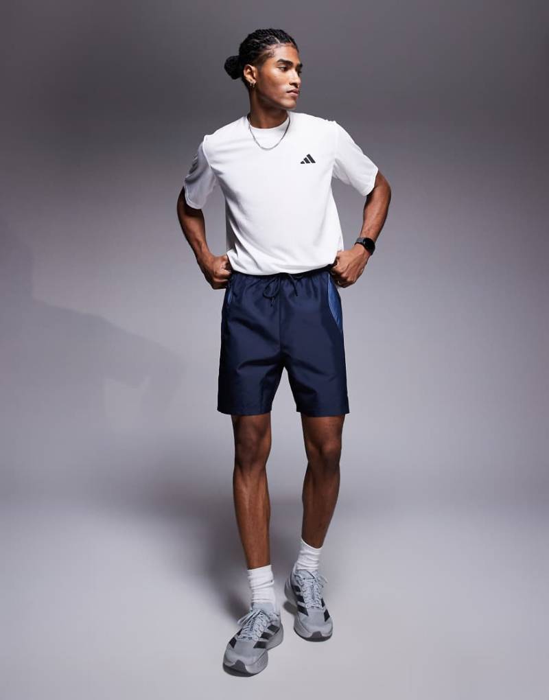 adidas Sportswear - Shorts in Marineblau von adidas Originals