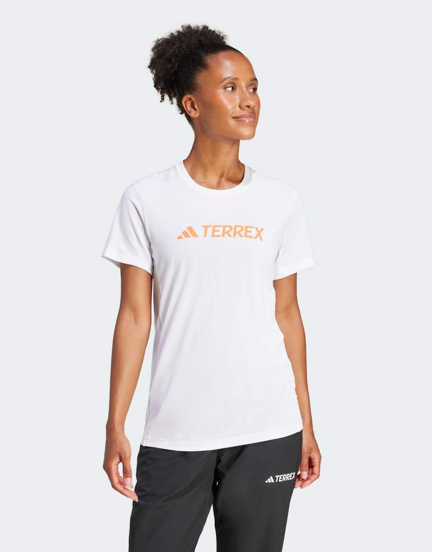 adidas - Terrex Multi Climacool - Funktions-T-Shirt in Weiß mit Logo adidas - Terrex Multi Climacool - Funktions-T-Shirt in Weiß mit Logo von adidas