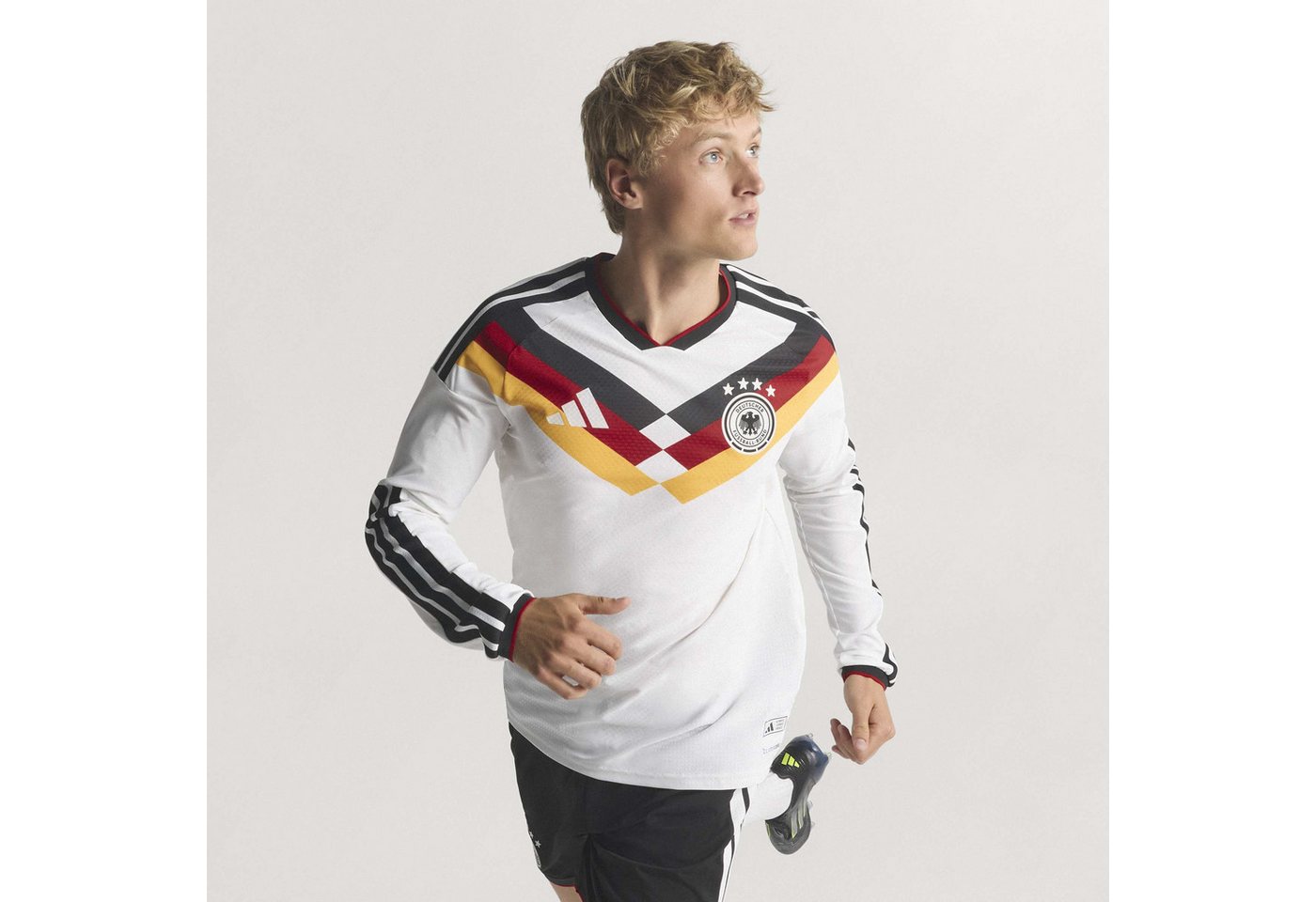 adidas Performance Fußballtrikot DEUTSCHLAND 26 AUTHENTIC LANGÄRMELIGES HEIMTRIKOT von adidas Performance
