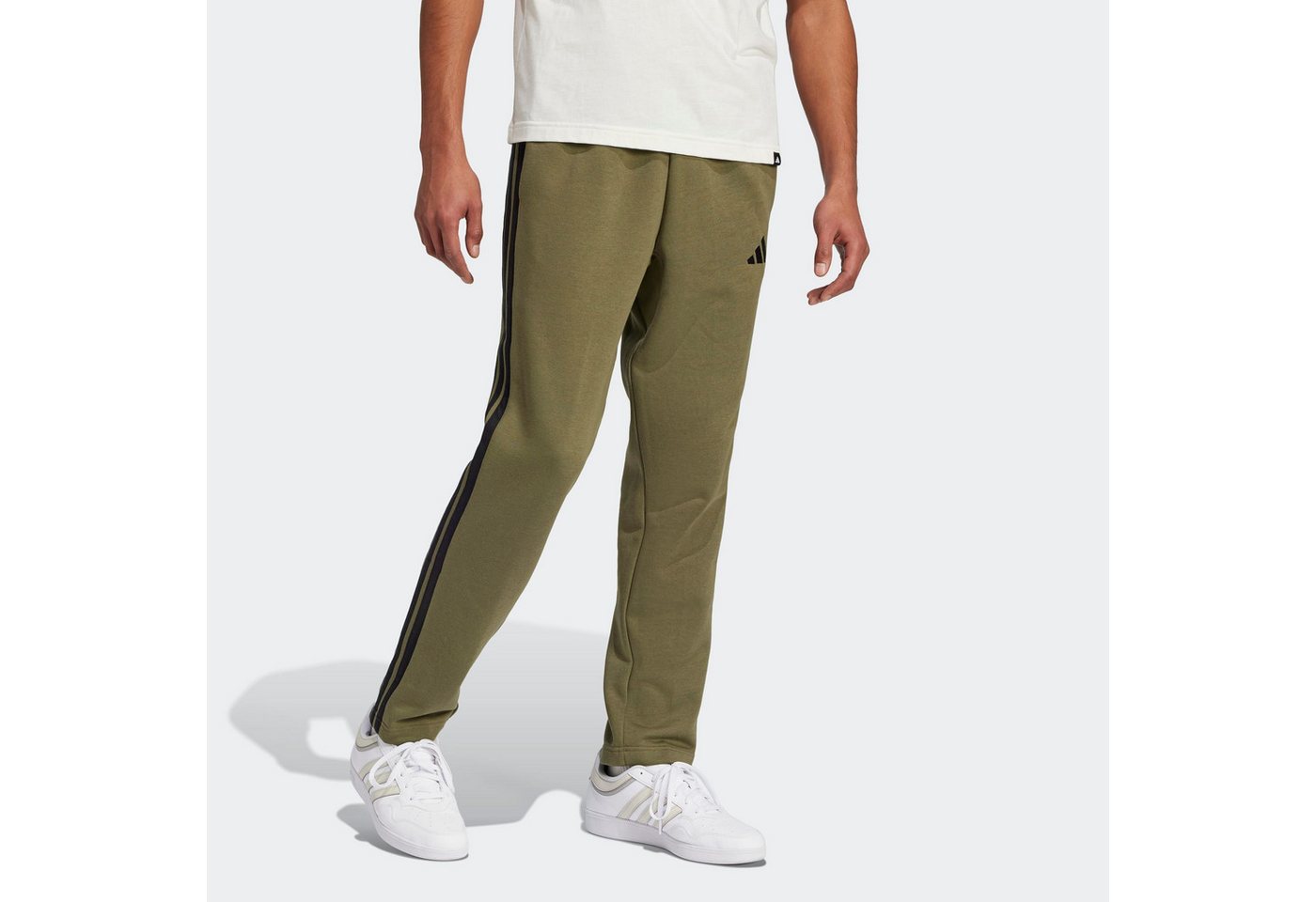 adidas Sportswear Sporthose M 3S FL O PT (1-tlg) aus Baumwolle, Polyester und Viskose, offener Saum von adidas Sportswear