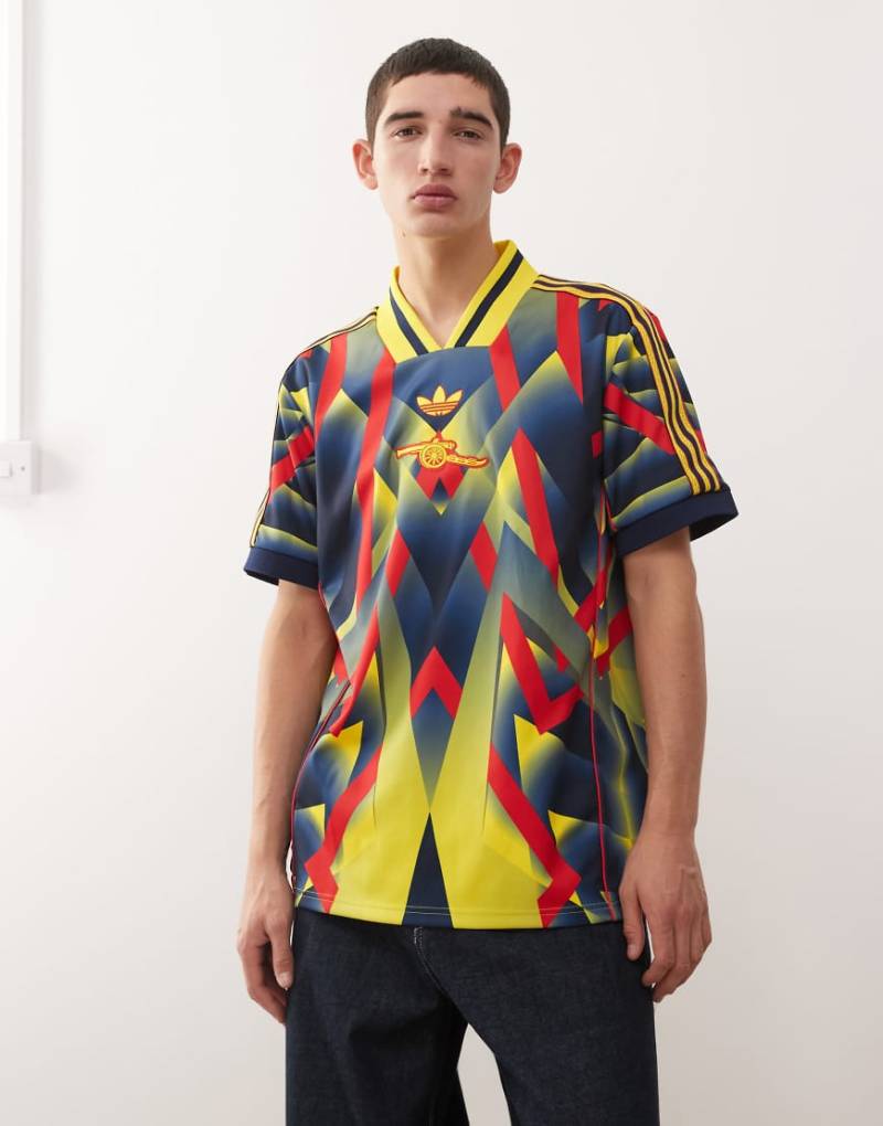 adidas Football - Arsenal Lifestyler - T-Shirt in Gelb, Rot und Blau von adidas performance