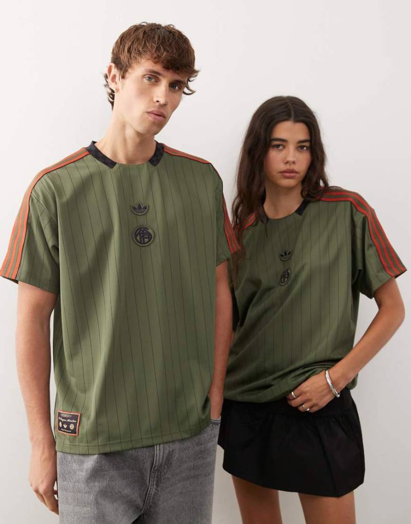 adidas Football - FC Bayern München Icon - Trikot in Grün, Schwarz und Rot von adidas performance