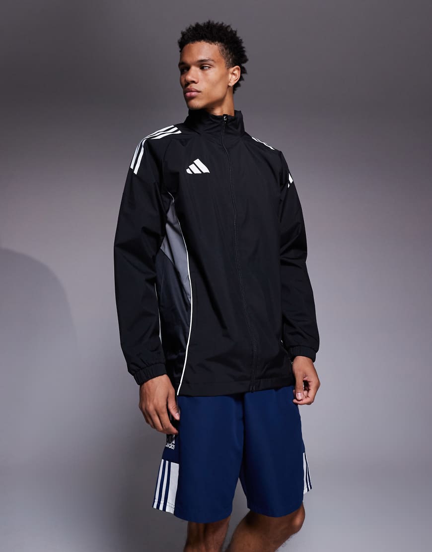 adidas Football - Tiro 25 - Leichte Jacke in Schwarz mit Kapuze von adidas performance