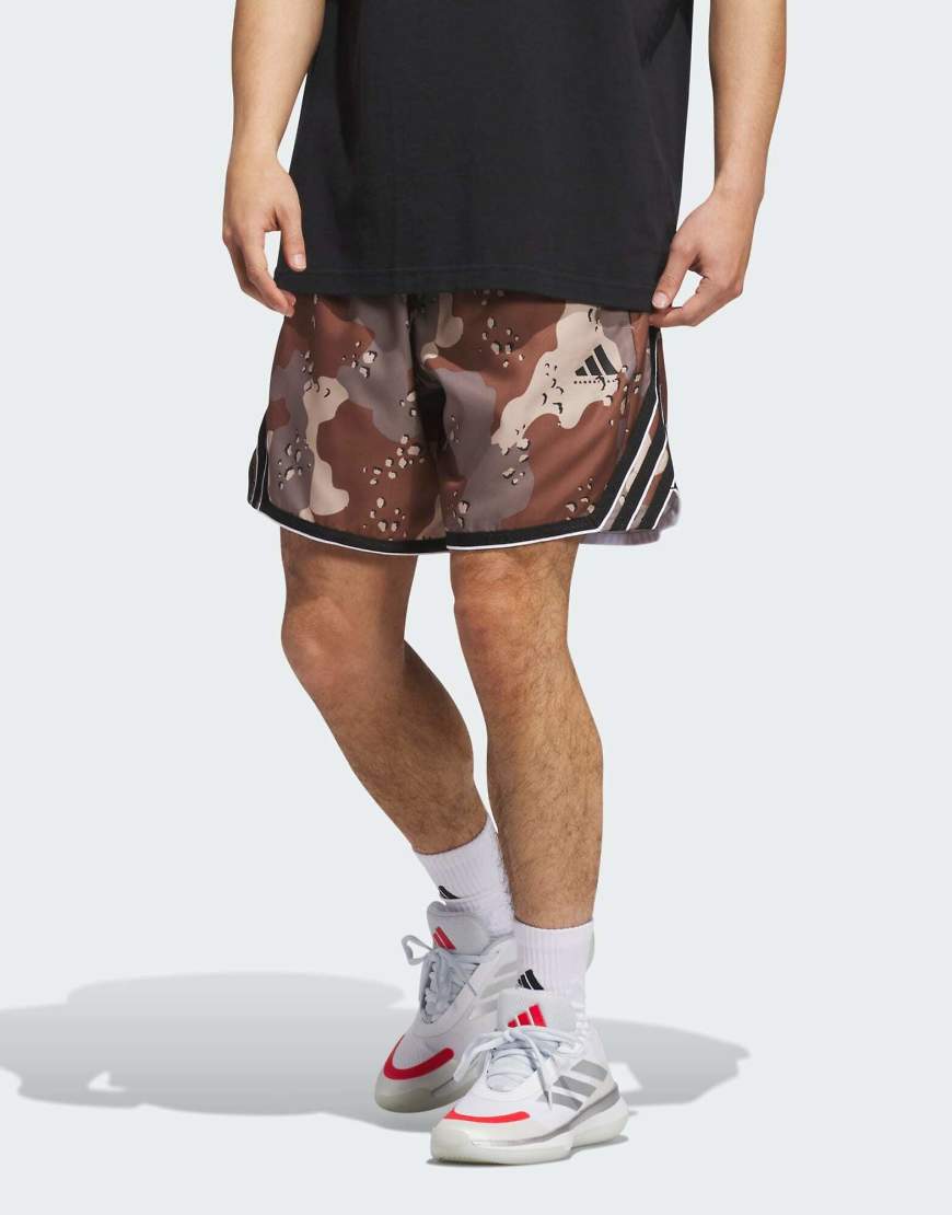 adidas Performance - Adidas Crazy Lite - Gemusterte Shorts in Trace Brown von adidas performance