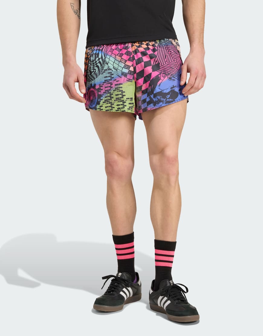adidas Performance - Adidas x Jeremy Scott - Shorts in Bunt/Semi Lucid Fuchsia von adidas performance