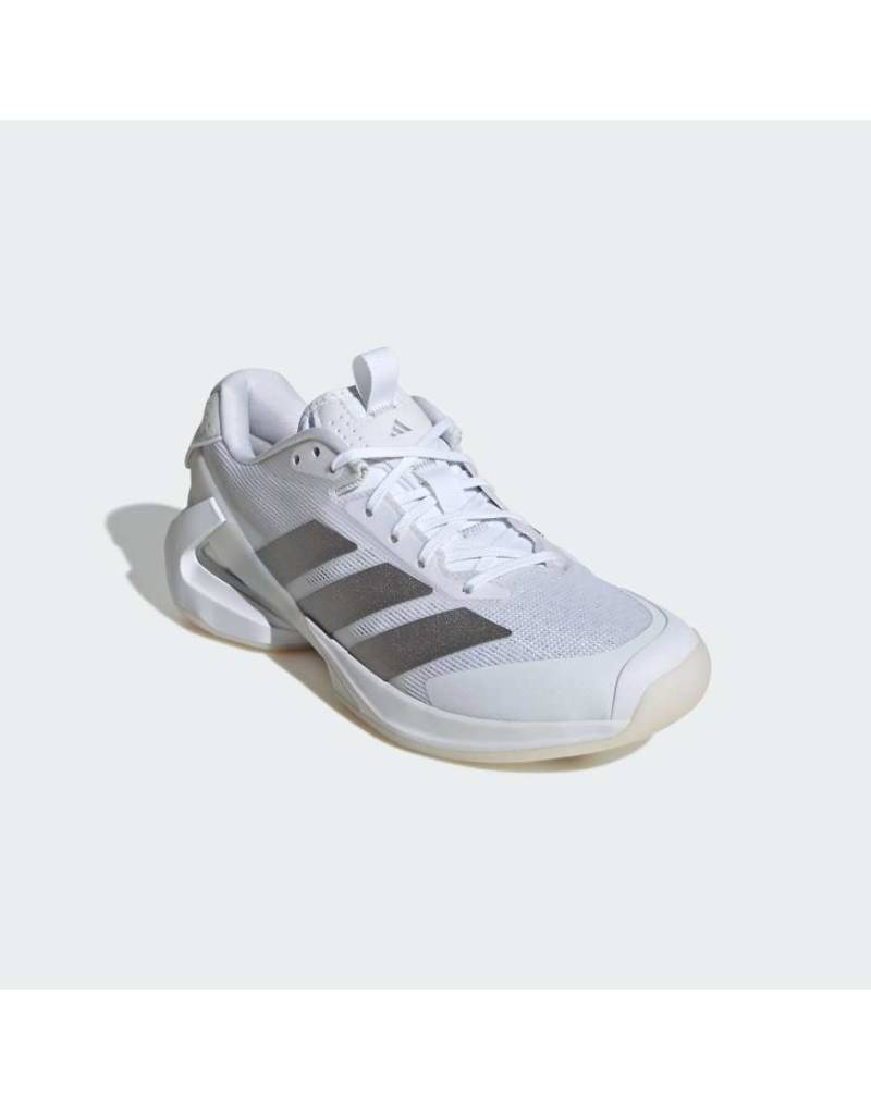 adidas Performance - Adizero Ubersonic 5 - Tennisschuhe in Wolkenweiß/Silber-Metallic von adidas performance