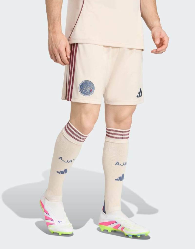 adidas Performance - Ajax Amsterdam 25/26 - Dritte Shorts in Halo-Elfenbein-Neutral von adidas performance