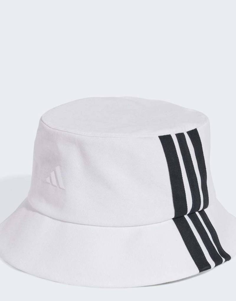adidas Performance - Anglerhut in Weiß/Schwarz mit drei Streifen von adidas performance