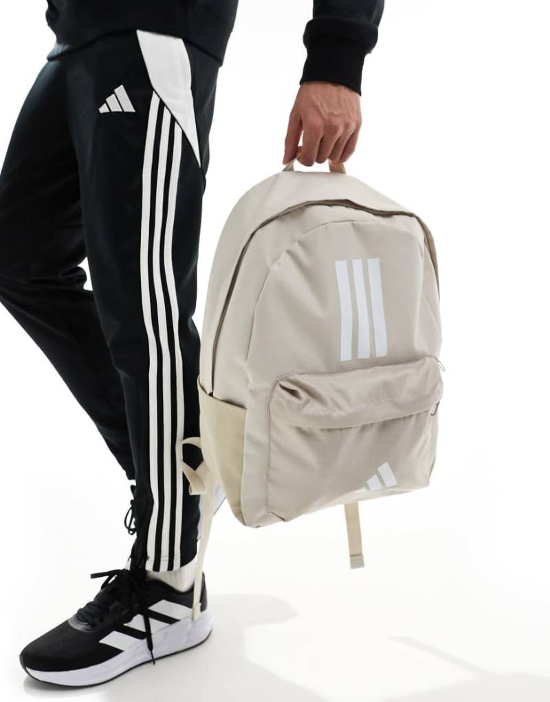adidas Performance - Classic Back-To-School - 3-Streifen Rucksack in Grau von adidas performance