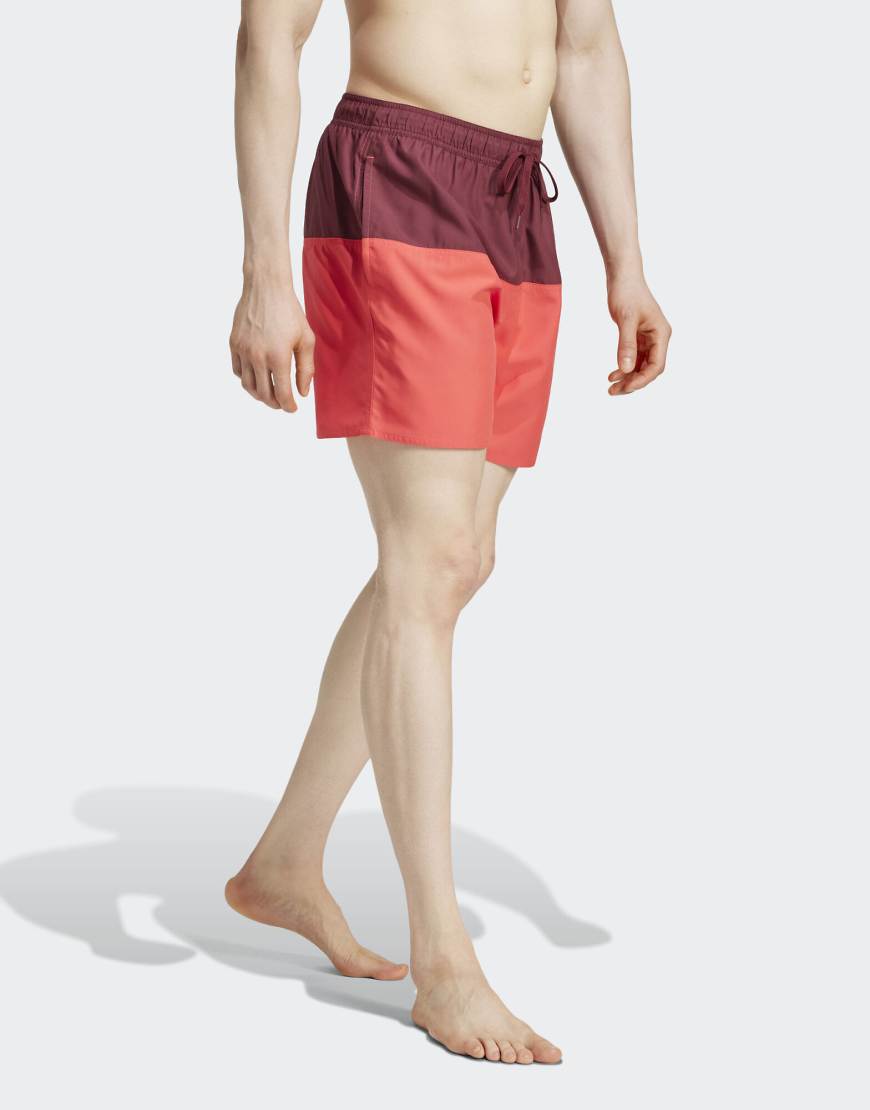 adidas Performance - Colorblock CLX - Kurze Badeshorts in Shadow Red / Semi Lucid Red-Rot von adidas performance