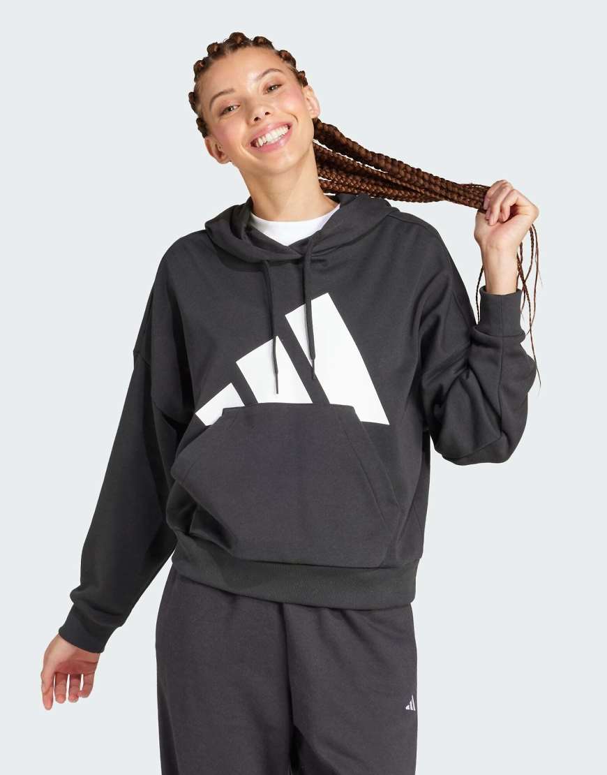 adidas Performance - Essentials - Lockerer Kapuzenpullover aus French Terry in Schwarz / Weiß mit großem Logo von adidas performance