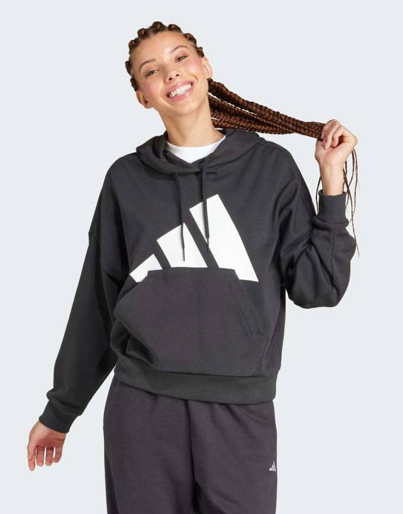 adidas Performance - Essentials - Lockerer Kapuzenpullover aus French Terry in Schwarz / Weiß mit großem Logo von adidas performance