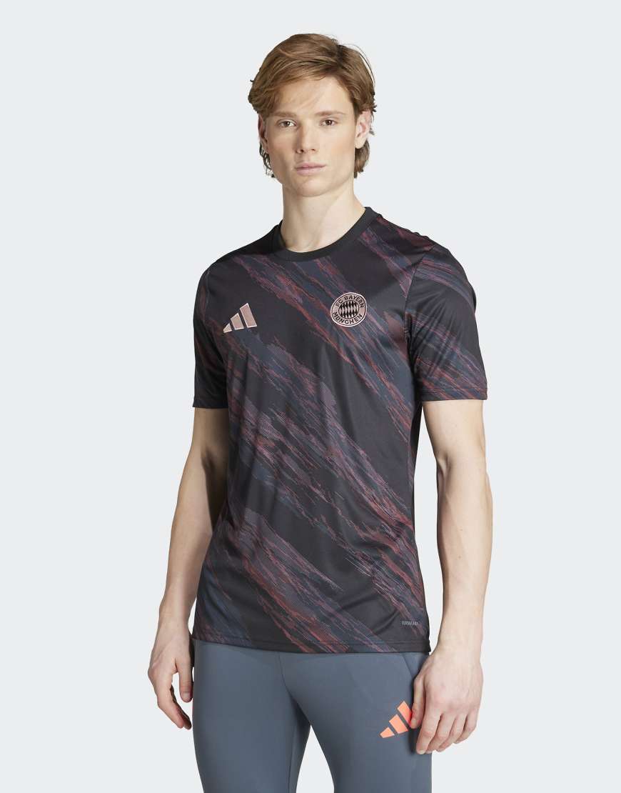 adidas Performance - FC Bayern 25/26 - Pre-Match-Trikot in Schwarz adidas Performance - FC Bayern 25/26 - Pre-Match-Trikot in Schwarz von adidas performance