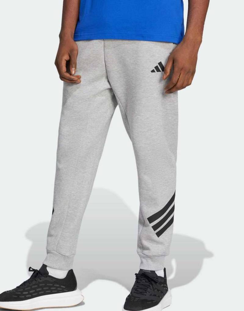adidas Performance - Future Icons - Hose in Mittelgrau meliert mit den 3 Streifen von adidas performance