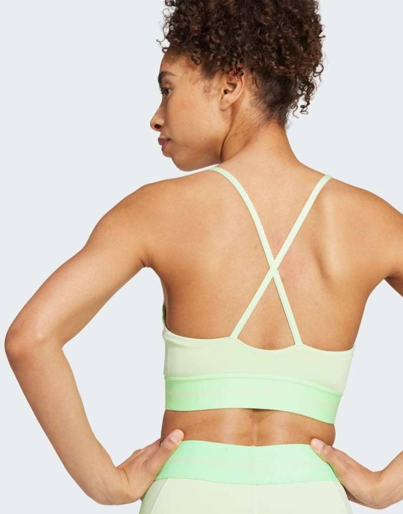 adidas Performance - Hyperglam - Geripptes Bustier in Grün und Lime Burst von adidas performance