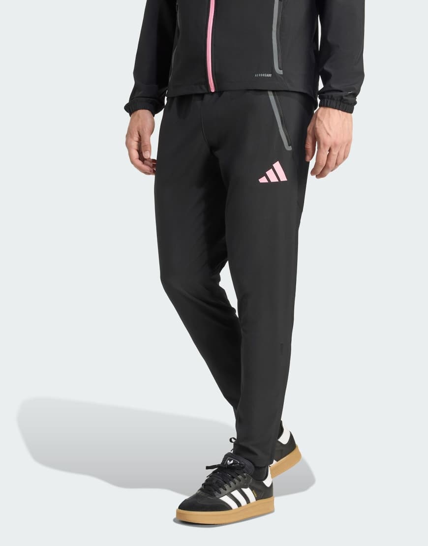 adidas Performance - Juventus Tiro 25 Competition Vis Tech - Reisehose in Schwarz/Bliss Pink von adidas performance