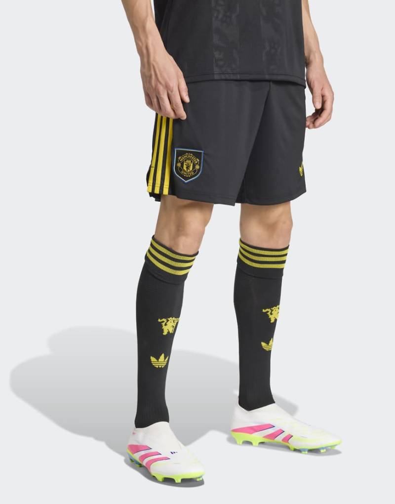 adidas Performance - Manchester United 25/26 - Ausweich-Shorts in Schwarz adidas Performance - Manchester United 25/26 - Ausweich-Shorts in Schwarz von adidas performance