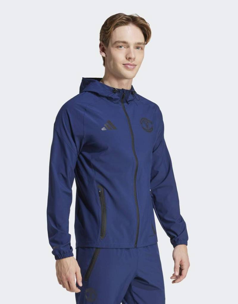 adidas Performance - Manchester United Tiro 25 - Competition VIS Tech - Auswärts-Trainingsjacke in Team Navy Blue 2-Blau von adidas performance