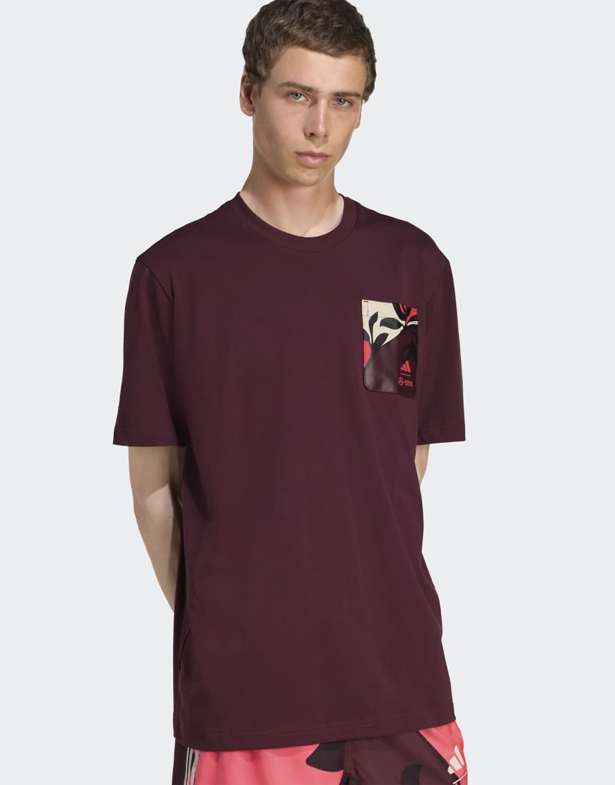 adidas Performance - Mercedes-AMG Petronas Formula 1 Team Summer - T-Shirt in Aurora Ruby-Rot von adidas performance