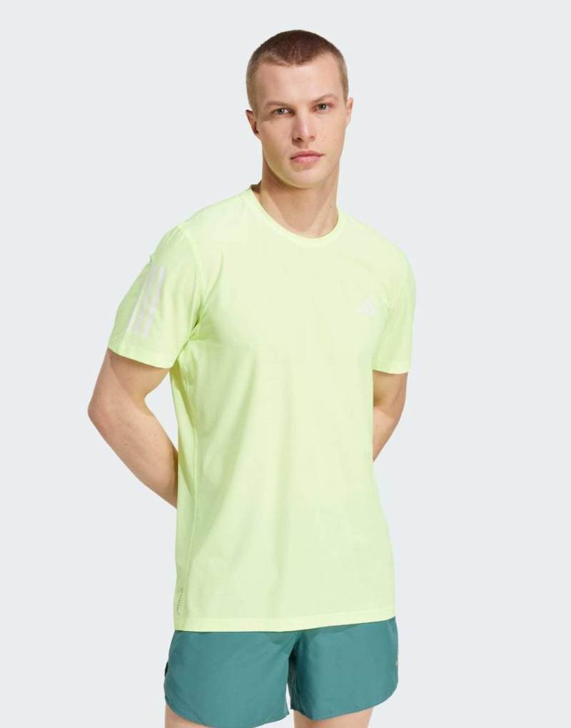 adidas Performance - Own The Run - T-Shirt in Weiß in leuchtendem Gelb von adidas performance
