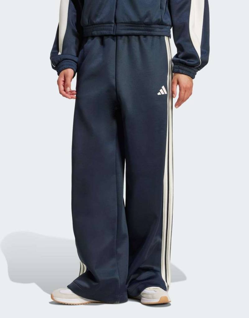 adidas Performance - Stadium - Trainingshose in Aurora Ink / Wollweiß mit 3 Streifen-Marineblau von adidas performance