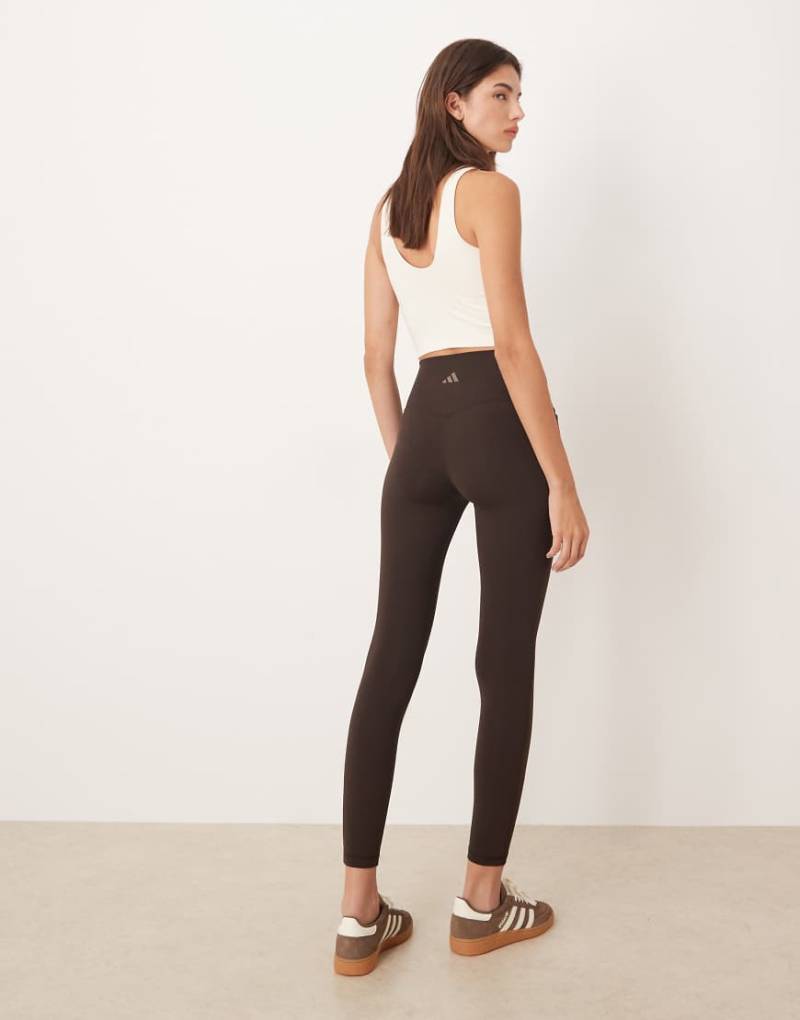 adidas Performance - Studios - Leggings in Braun mit den drei Streifen-Brown adidas Performance - Studios - Leggings in Braun mit den drei Streifen-Brown von adidas performance