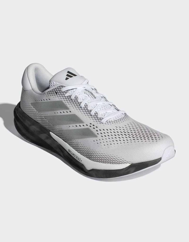 adidas Performance - Supernova Stride 2 - Laufschuhe in Grau / Silber-Metallic / Kernschwarz von adidas performance