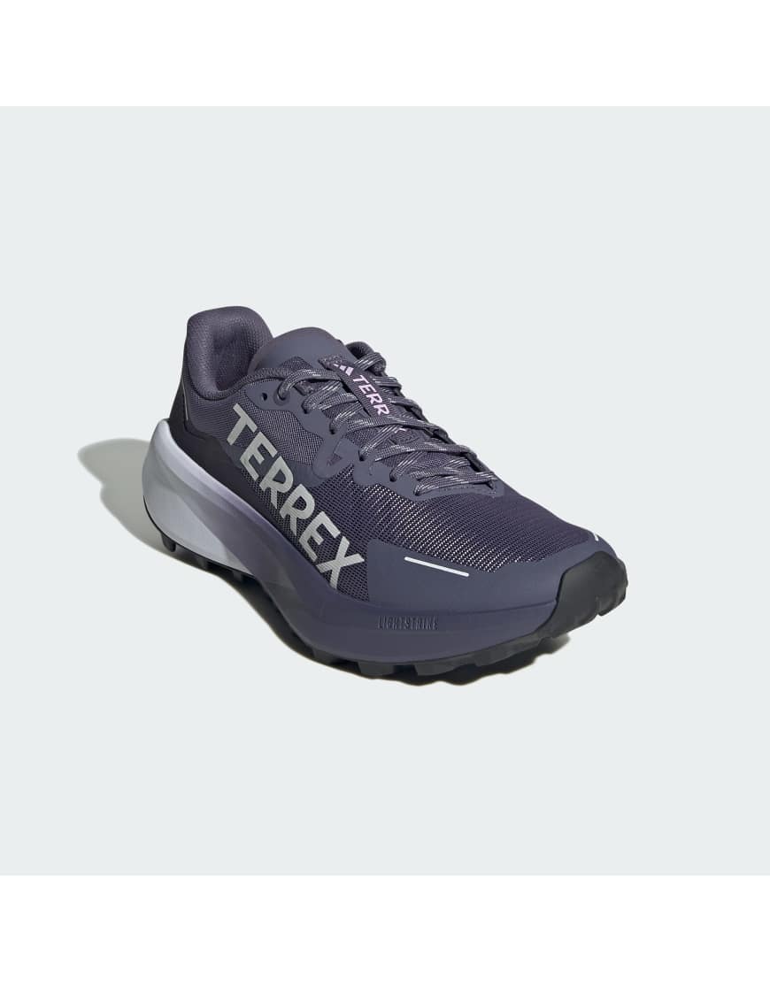 adidas Performance - TERREX Agravic 3 - Trailrunning-Schuhe in Preloved Violet/Grau One/P-Lila von adidas performance